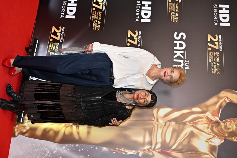 27. Hd� Sigorta Sadri Al���k Tiyatro & Sinema Oyuncu Ödülleri  Sahiplerini Buldu 